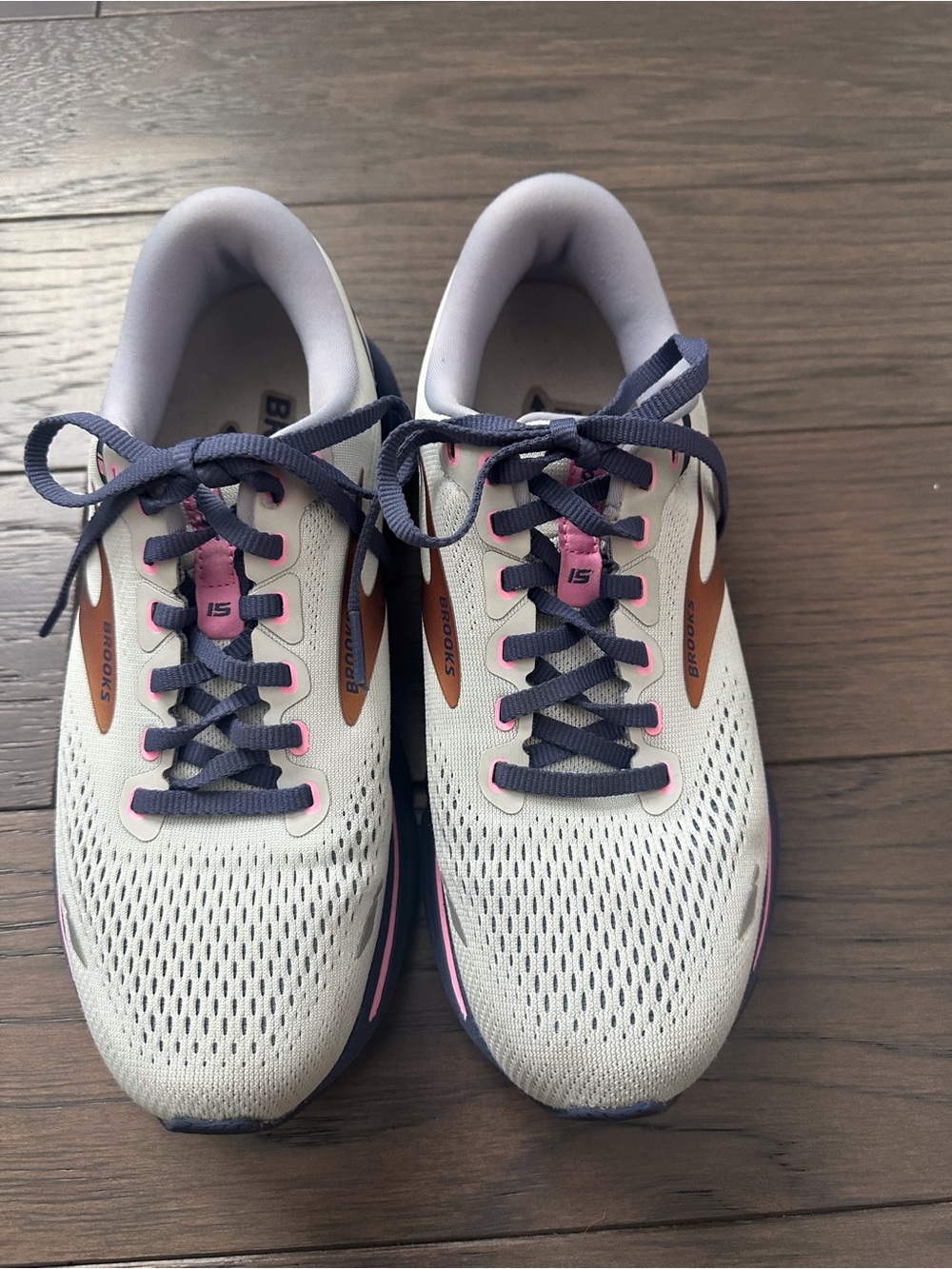 Brooks Women’s White Running Shoes with Navy Laces & Pink Details